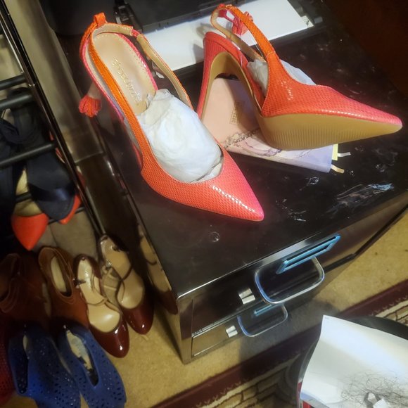 Shoe's boots - Picture 2 of 7